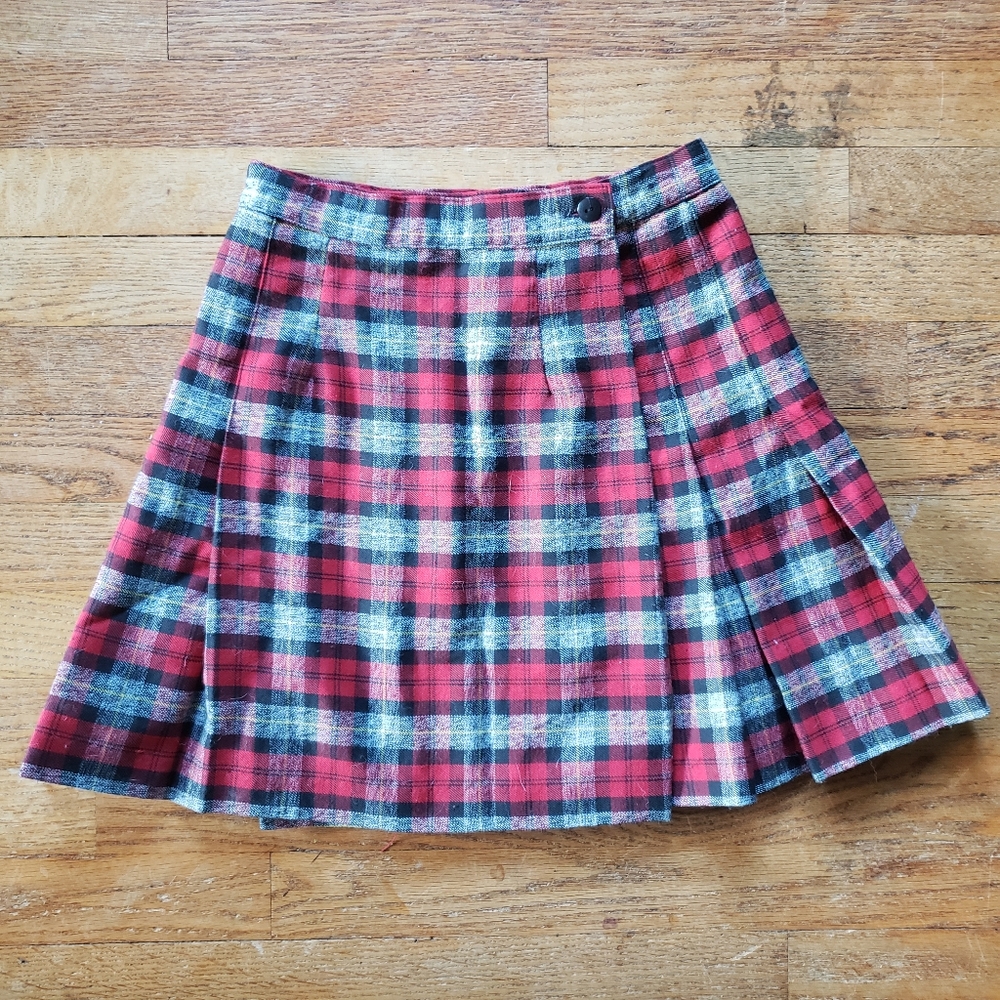 90s Y2K plaid red black grey pleated school-girl short skirt size 5 JR 24” W XXS